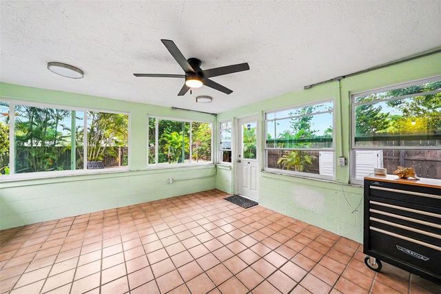 3901 13TH AVENUE N, St Petersburg, FL 33713