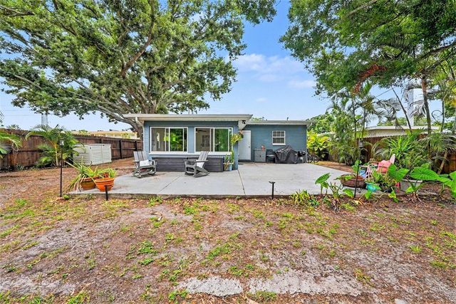 3901 13TH AVENUE N, St Petersburg, FL 33713