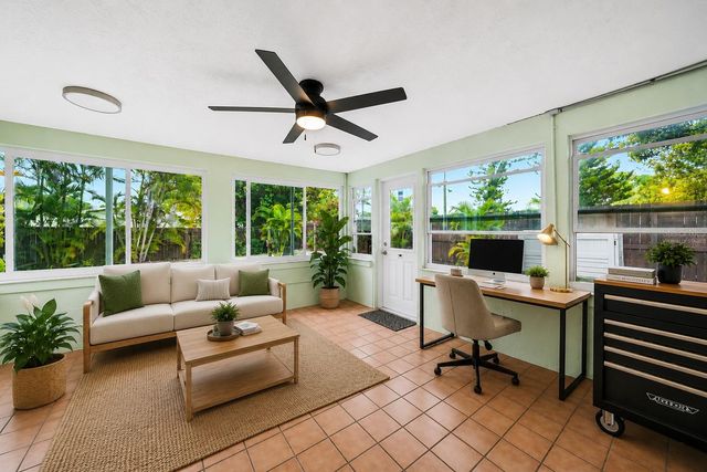 3901 13TH AVENUE N, St Petersburg, FL 33713