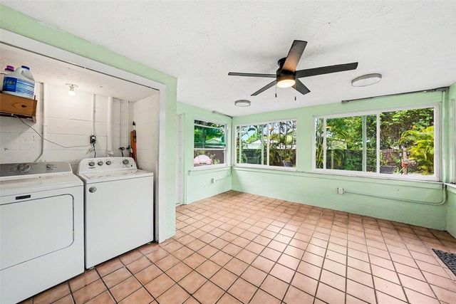 3901 13TH AVENUE N, St Petersburg, FL 33713