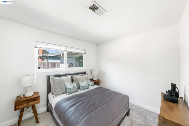 2049 Rosedale Dr, San Pablo, CA 94806
