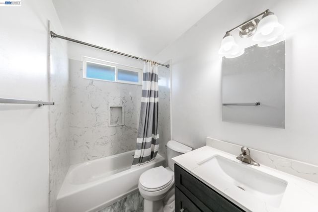 2049 Rosedale Dr, San Pablo, CA 94806