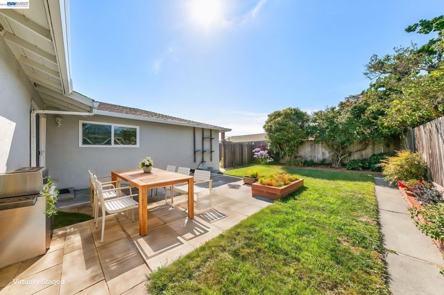 2049 Rosedale Dr, San Pablo, CA 94806