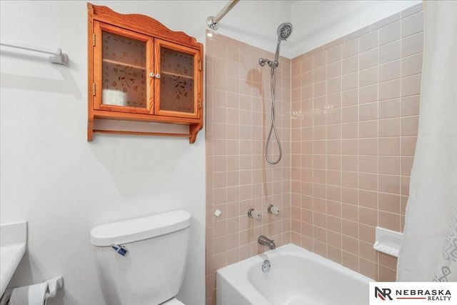 1511 N 144th Avenue Circle, Omaha, NE 68154