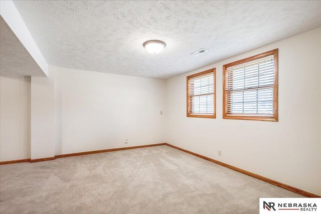 1511 N 144th Avenue Circle, Omaha, NE 68154