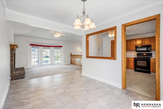 1511 N 144th Avenue Circle, Omaha, NE 68154