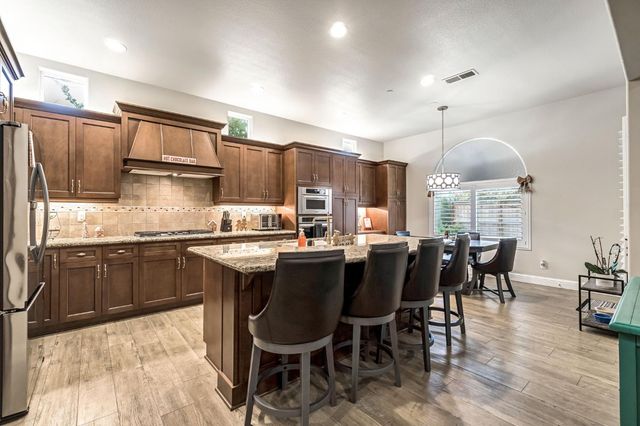 4199 N Quail Xing, Clovis, CA 93619