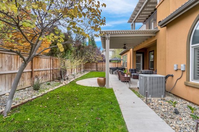 4199 N Quail Xing, Clovis, CA 93619