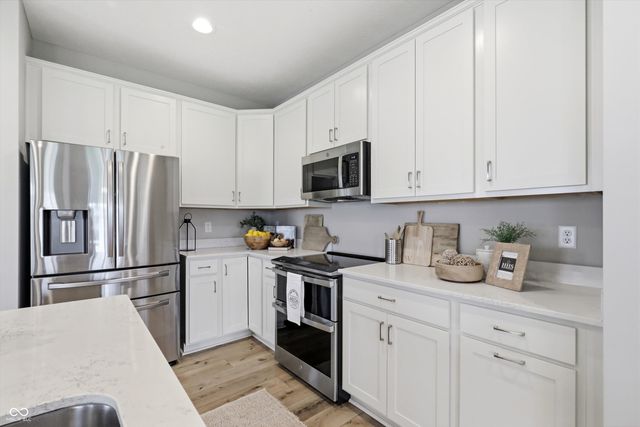 131 Hovden Drive, Cicero, IN 46034
