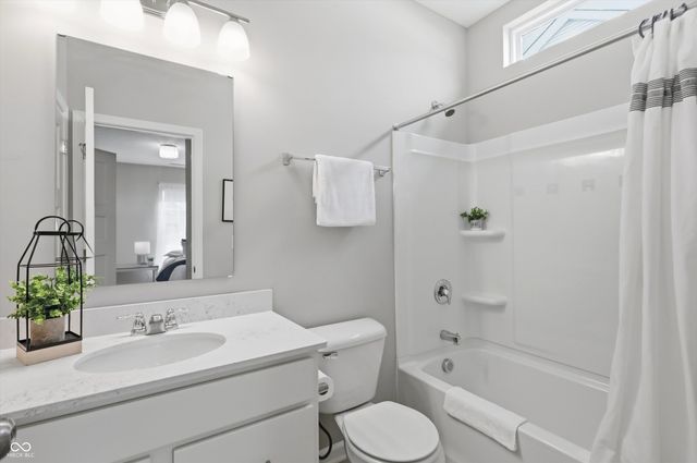 131 Hovden Drive, Cicero, IN 46034