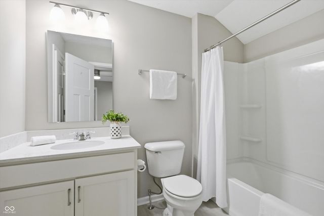 131 Hovden Drive, Cicero, IN 46034
