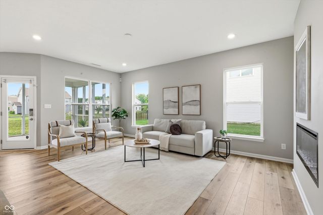 131 Hovden Drive, Cicero, IN 46034