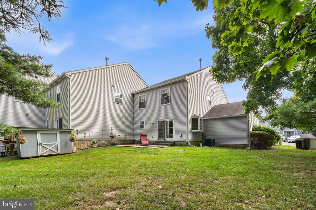 1 MAPLE DR, Conshohocken, PA 19428 — photo 5