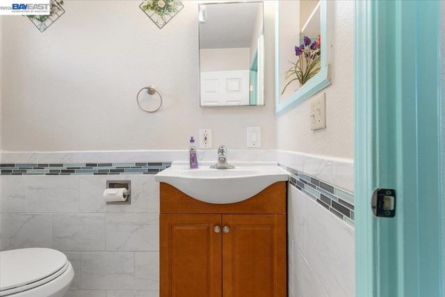 1114 Arthur Ave, San Leandro, CA 94577