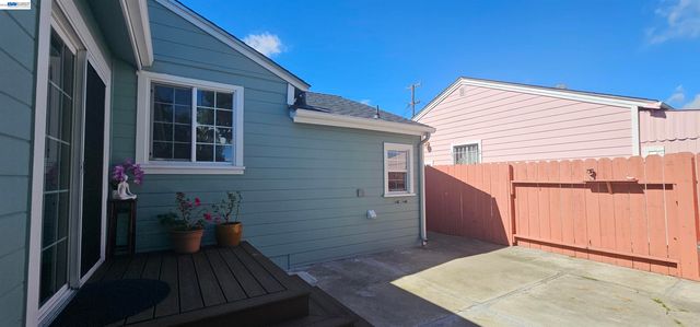 1114 Arthur Ave, San Leandro, CA 94577