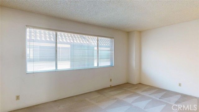 14332 Dickens 19, Sherman Oaks, CA 91423