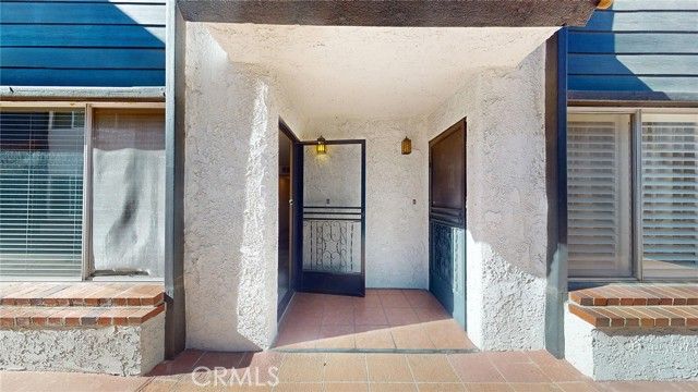 14332 Dickens 19, Sherman Oaks, CA 91423