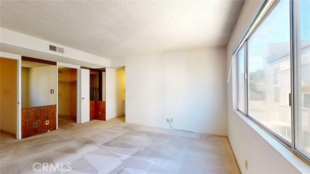 14332 Dickens 19, Sherman Oaks, CA 91423
