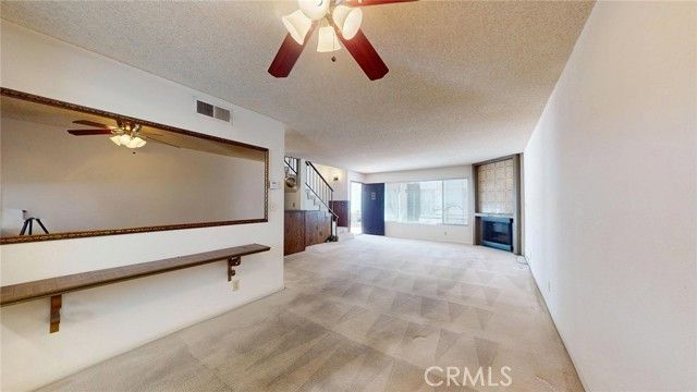 14332 Dickens 19, Sherman Oaks, CA 91423