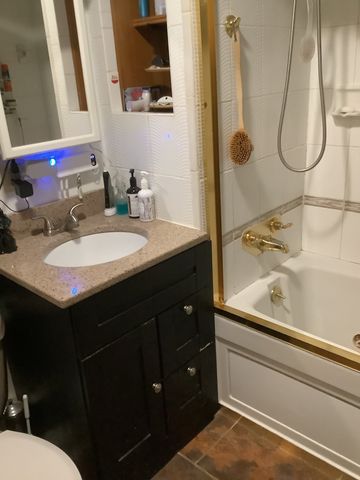 3600 S Union Avenue, Chicago, IL 60609