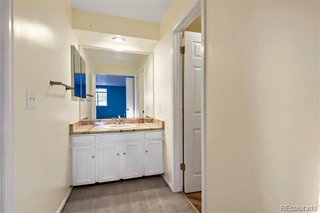 5460 S Rifle St, Aurora, CO 80015