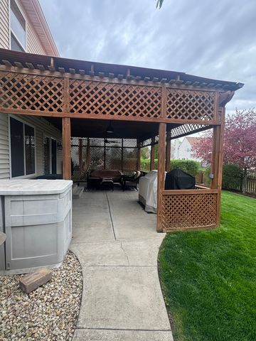 9712 Bennington Drive, Huntley, IL 60142