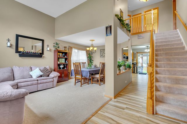 9712 Bennington Drive, Huntley, IL 60142