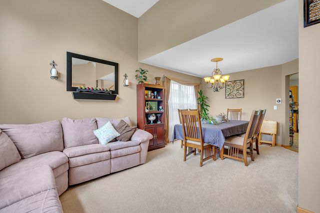 9712 Bennington Drive, Huntley, IL 60142