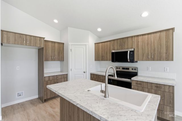 4316 Dayton St, Caldwell, ID 83605