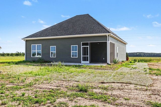 1136 Merritt Rd, Conway, SC 29526