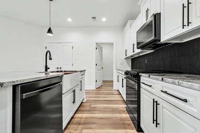 1136 Merritt Rd, Conway, SC 29526