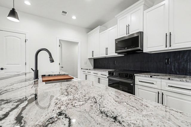 1136 Merritt Rd, Conway, SC 29526