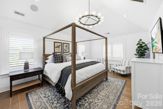 512 Living Way, Charlotte, NC 28204