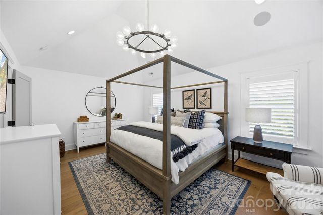 512 Living Way, Charlotte, NC 28204