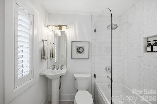 512 Living Way, Charlotte, NC 28204