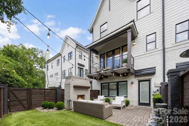 512 Living Way, Charlotte, NC 28204