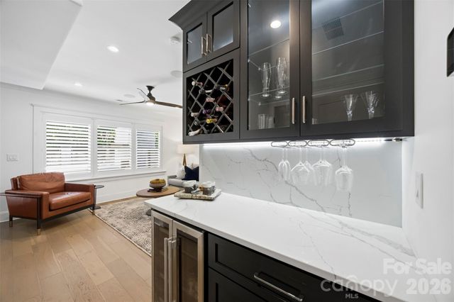 512 Living Way, Charlotte, NC 28204
