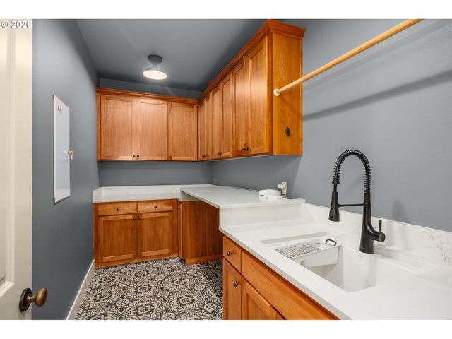 13980 Se CLAREMONT St, Happy Valley, OR 97086