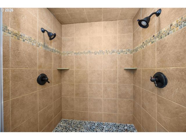 13980 Se CLAREMONT St, Happy Valley, OR 97086