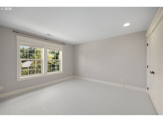 13980 Se CLAREMONT St, Happy Valley, OR 97086