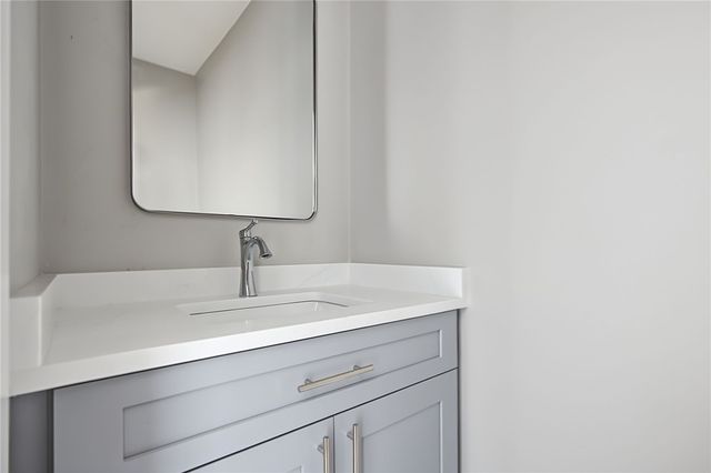 2 Rounds Avenue, East Providence, RI 02915