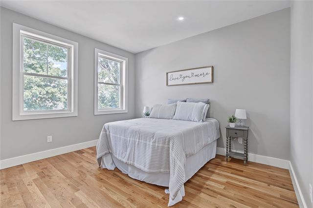 2 Rounds Avenue, East Providence, RI 02915