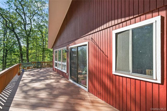 75 Pebble Path, Rock Hill, NY 12775