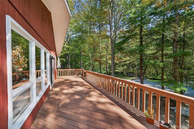 75 Pebble Path, Rock Hill, NY 12775