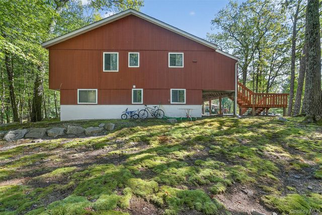 75 Pebble Path, Rock Hill, NY 12775