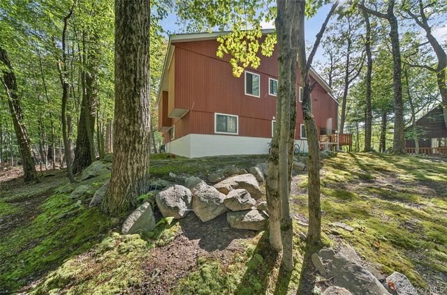 75 Pebble Path, Rock Hill, NY 12775