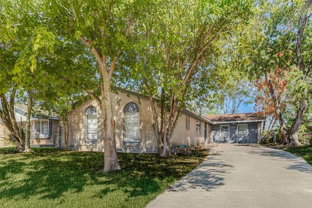 3918 Dalmatian Drive, Houston, TX 77045