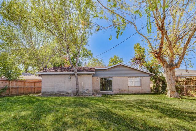 3918 Dalmatian Drive, Houston, TX 77045