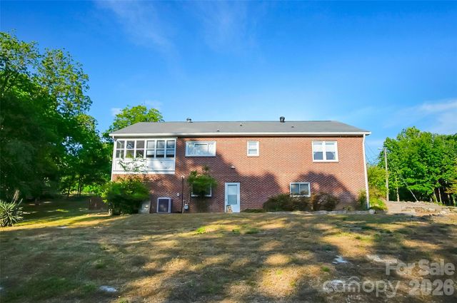 3021 Davis Park Road, Gastonia, NC 28052