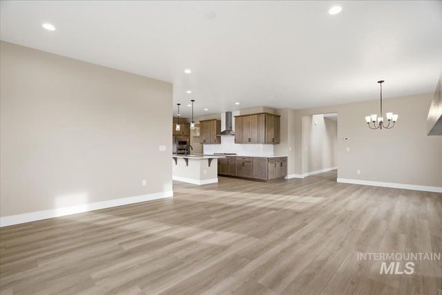 6050 N Torva Ave, Meridian, ID 83646